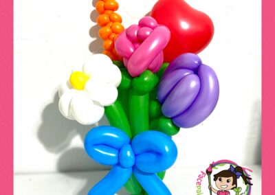 5 flower balloon bouquet